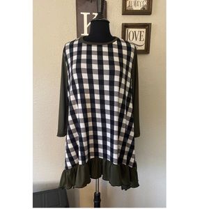 Buffalo Handkerchief Top